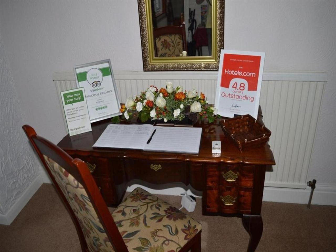 Burleigh House , A Cosy Retreat In Agatha Christie'S Hometown Торки Екстериор снимка