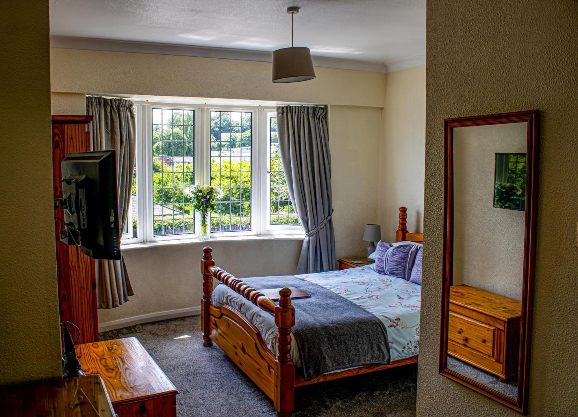 Burleigh House , A Cosy Retreat In Agatha Christie'S Hometown Торки Екстериор снимка